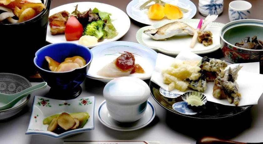 Minshuku Yoshinoya Hotel Minakami Bagian luar foto