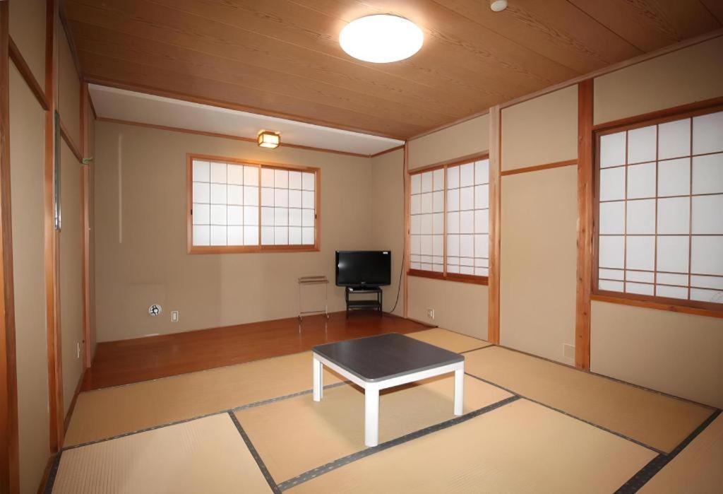 Minshuku Yoshinoya Hotel Minakami Bagian luar foto