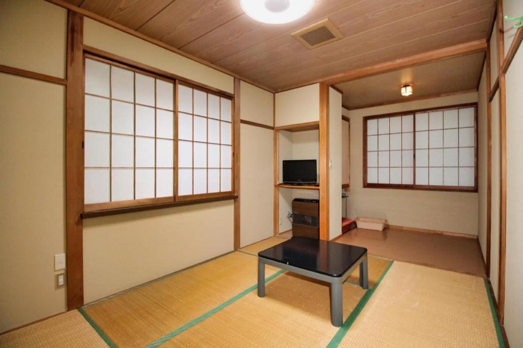 Minshuku Yoshinoya Hotel Minakami Bagian luar foto